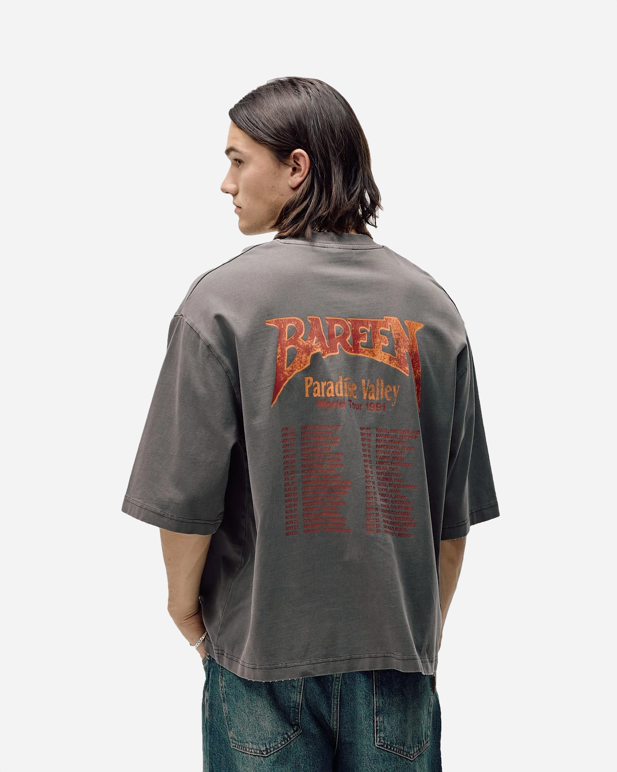 Aw26 World Tour Oversized Box Fit