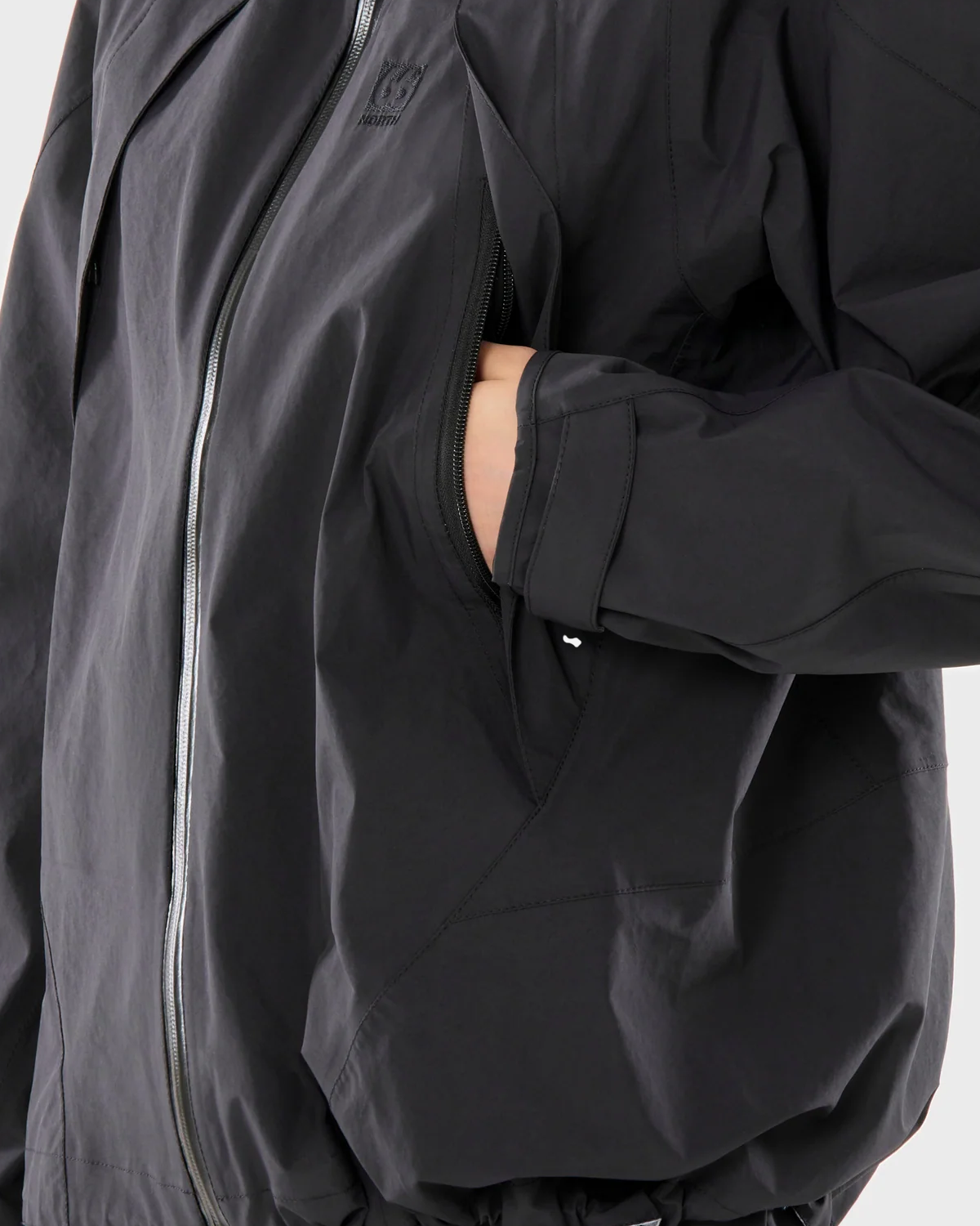 Dyngja Shell Jacket