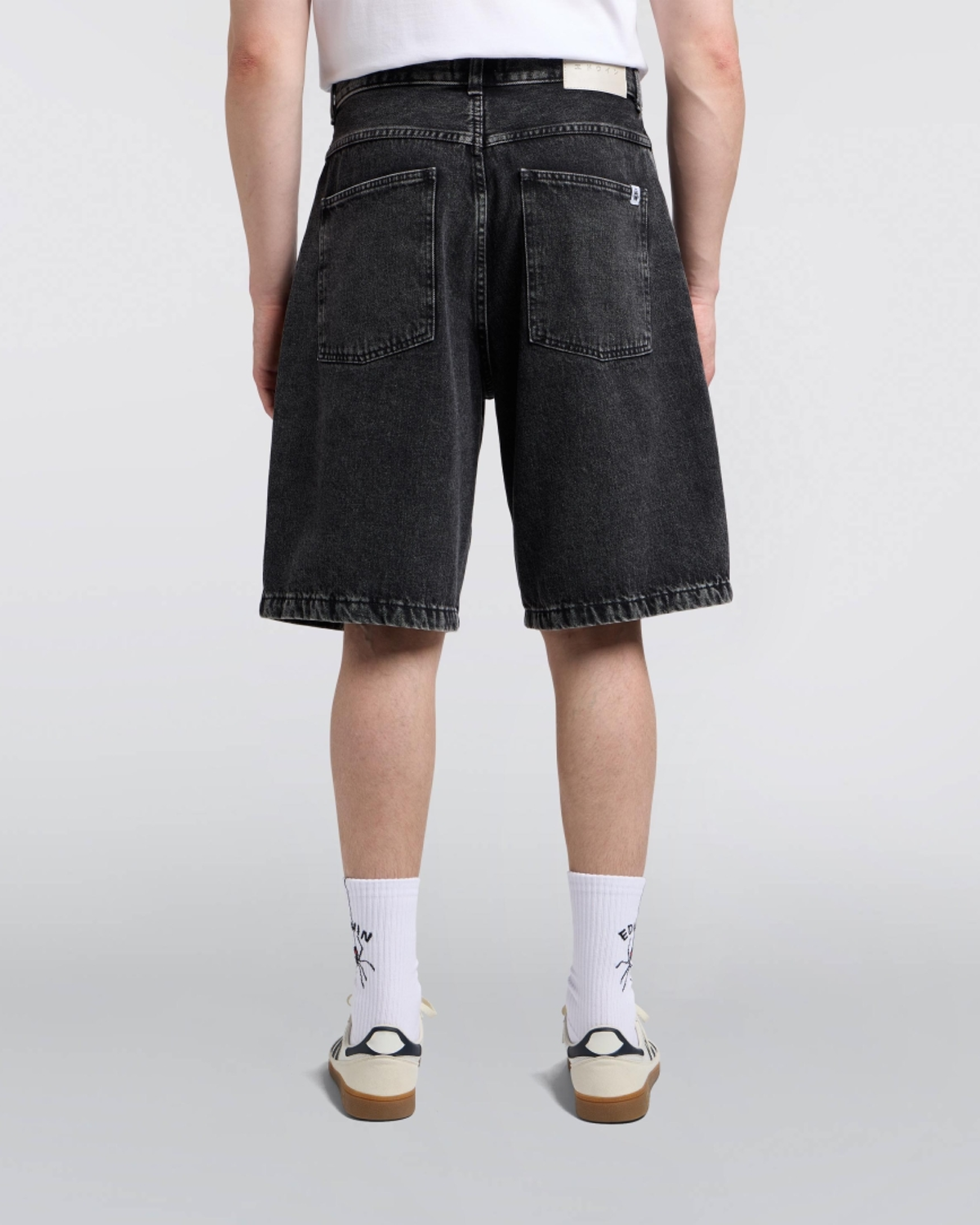 Worker Short