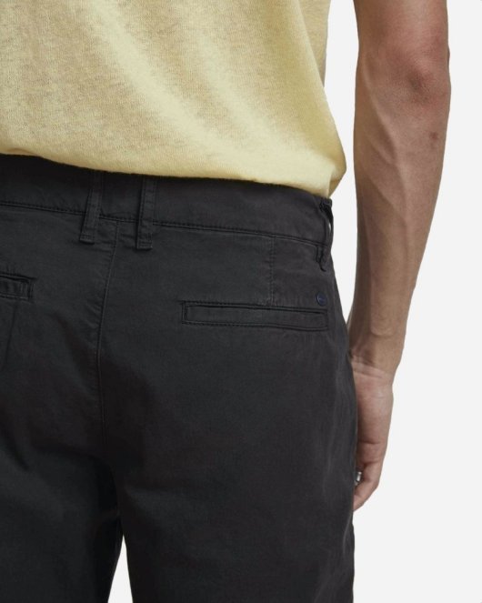Crown Shorts 1004 - Black - Munk Store