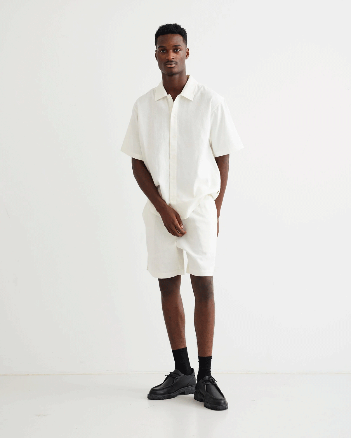 Bommy Linen Shorts - Off White