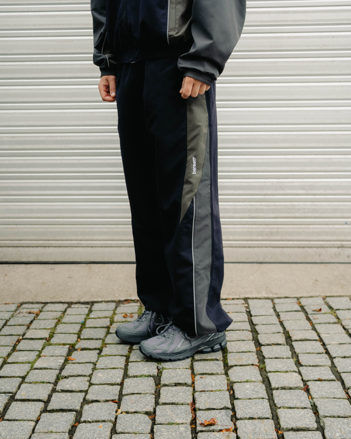 U1906ROF - Linen / Permafrost
