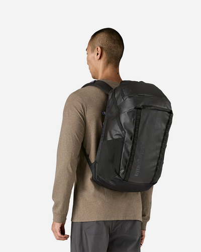 Black Hole Pack 32L - Black w/Black