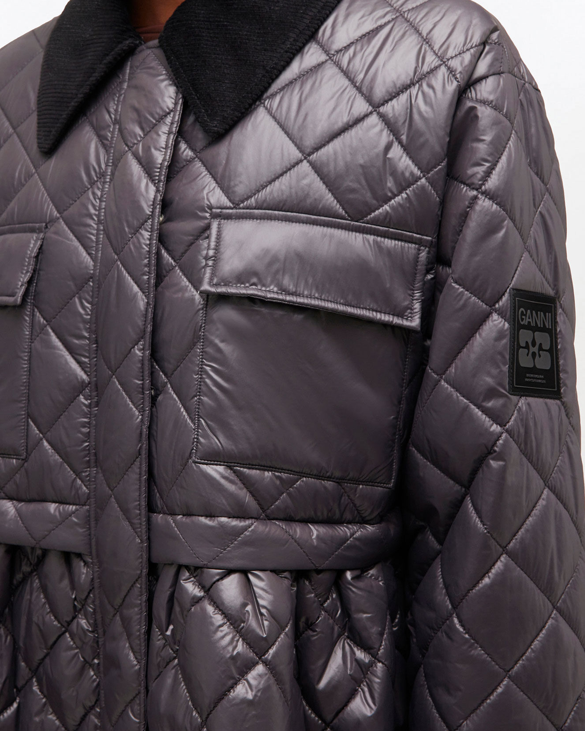 Shiny Quilt Midi Jacket w. Flare - Phantom