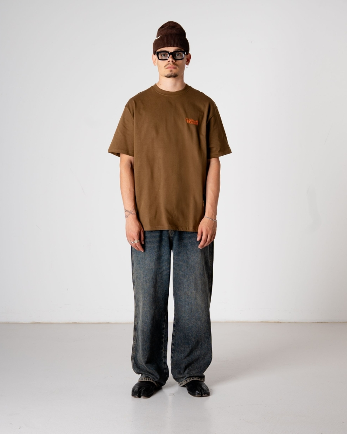 Baine Flower Tee - Dark Brown