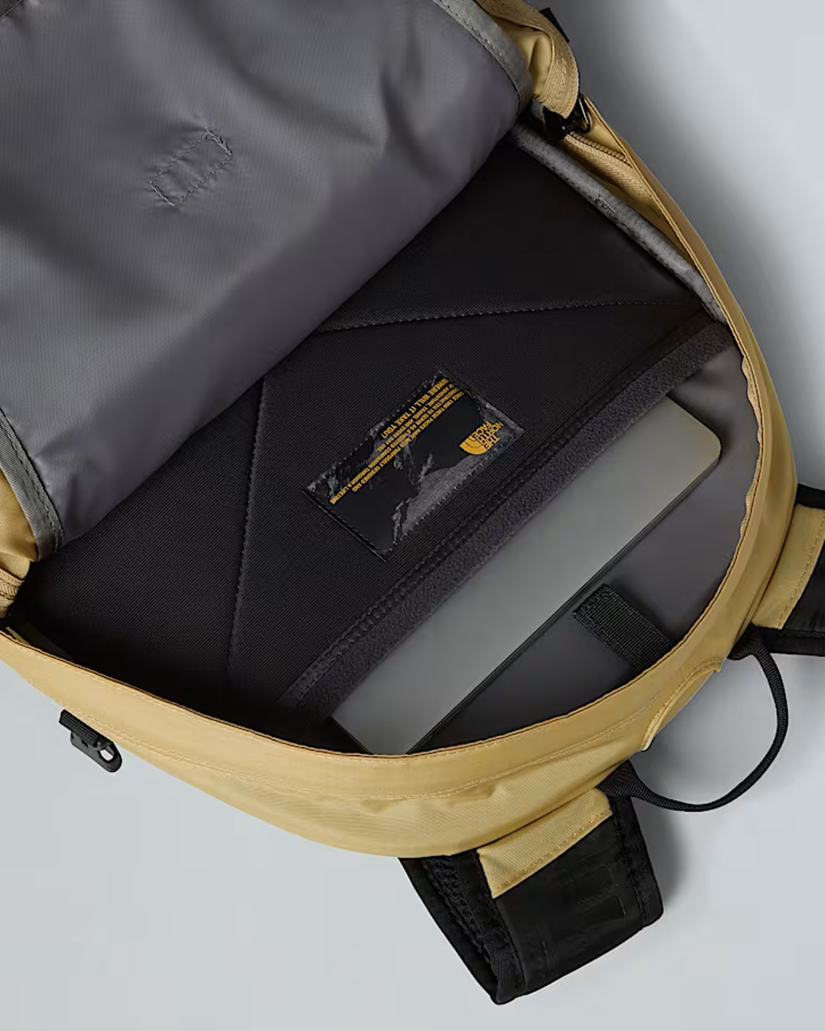 Borealis Classic Bkp - Khakistn/Tnfblk