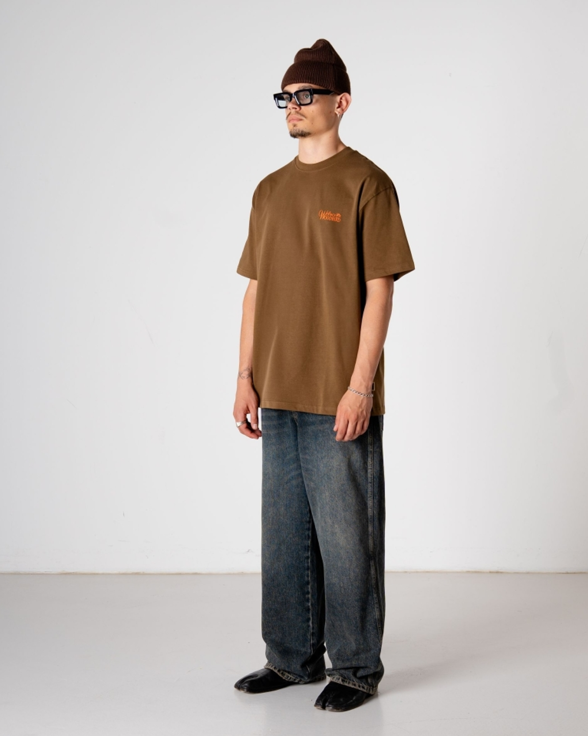 Baine Flower Tee - Dark Brown