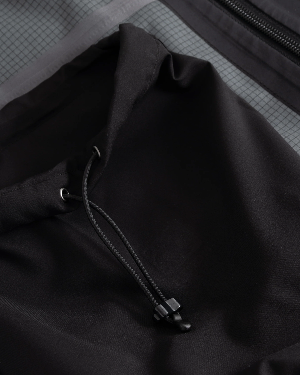 Adalvik Packable Rain Jacket - Black