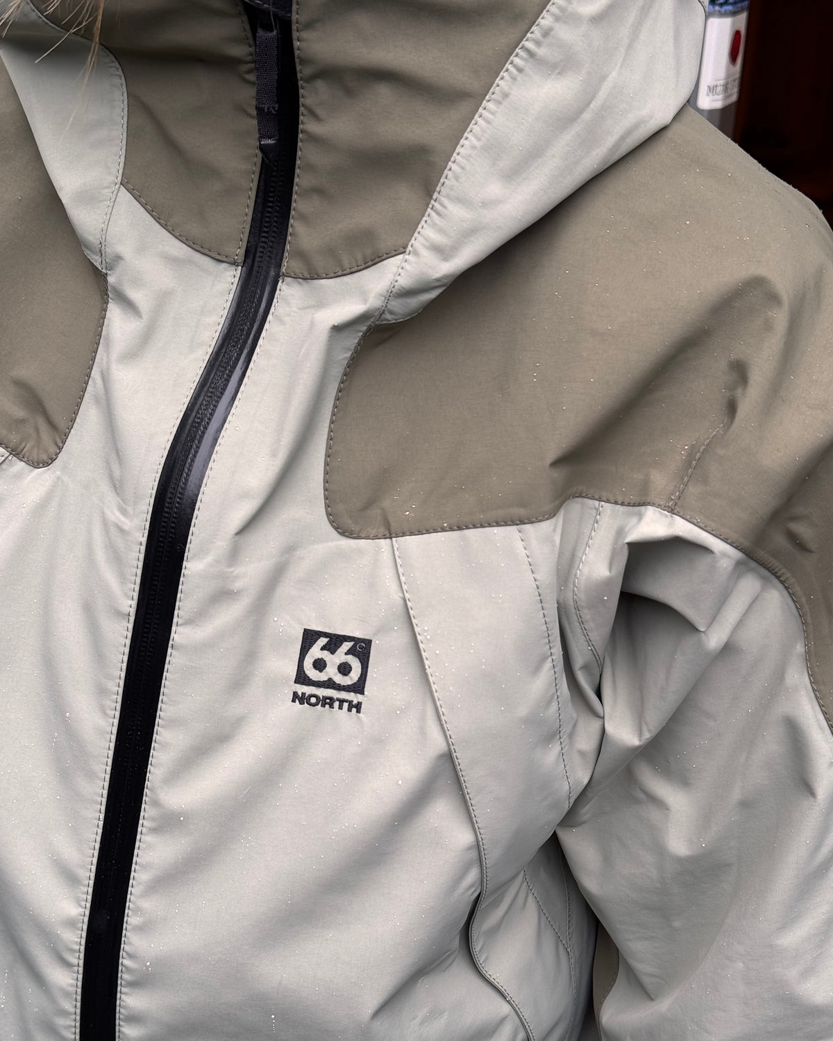 Dyngja Shell Jacket