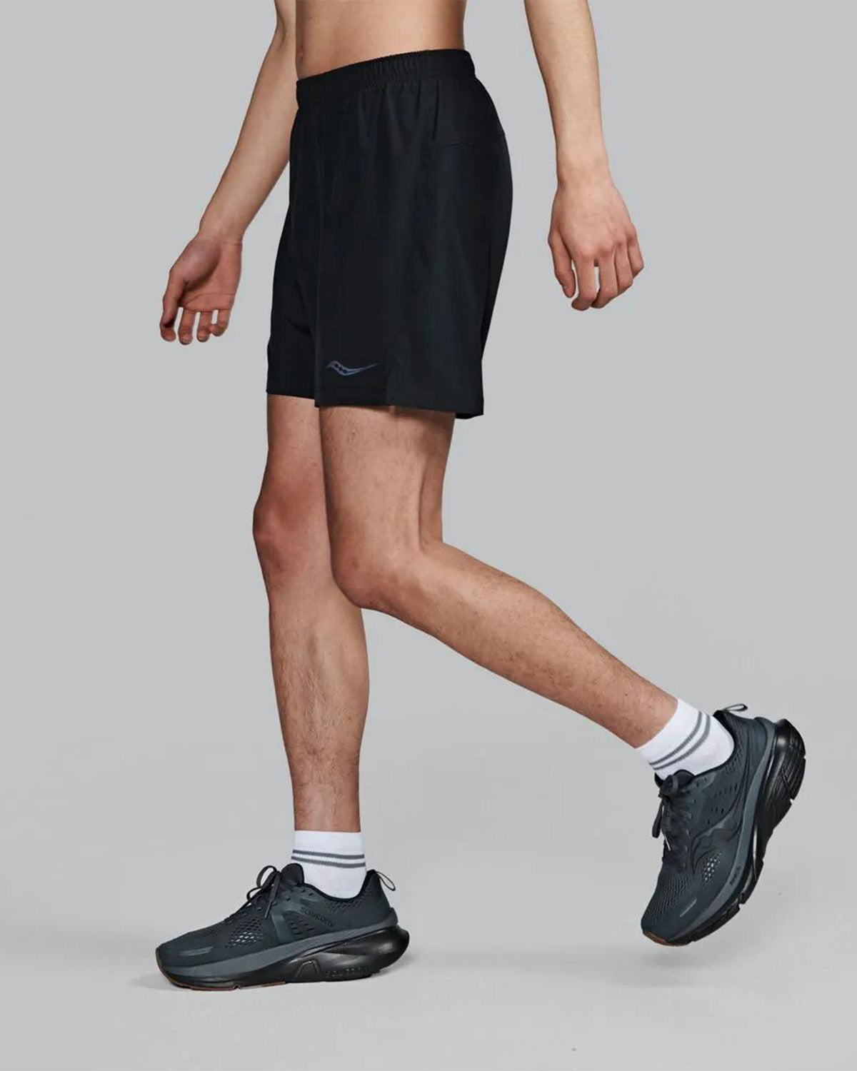 M Outpace 5"Shorts - Black