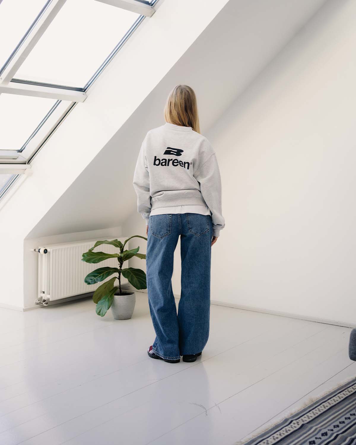 Oversized Crewneck Logo 2.0
