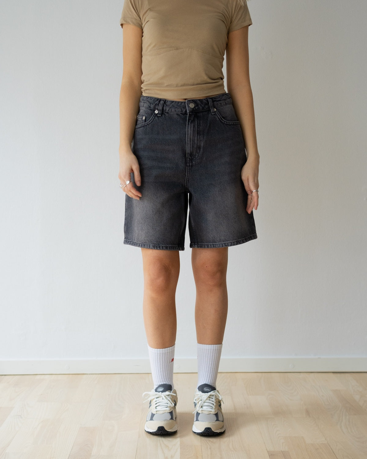Maggie Eclipse Shorts - Grey Black
