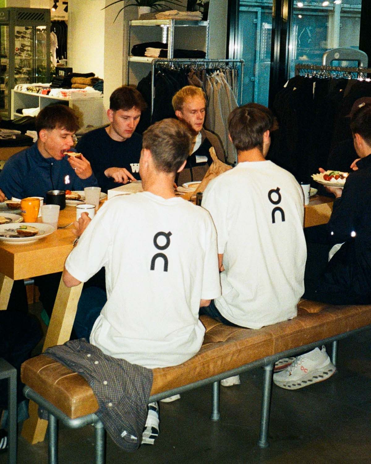 Club T - White