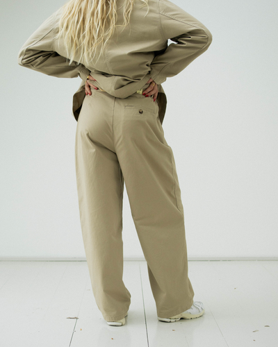 Vera Crisp Pant - Light Sand