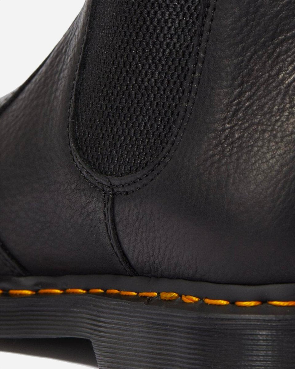 2976 - Black Ambassador - Munk Store