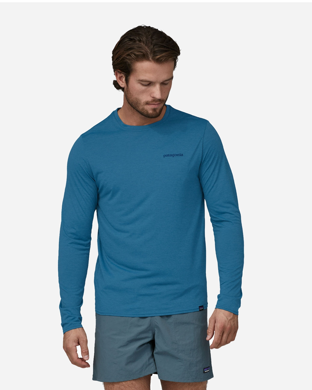 M's L/S Cap Cool Daily Graphic Shirt - Wavy Blue X-Dye - Patagonia - Munkstore.dk