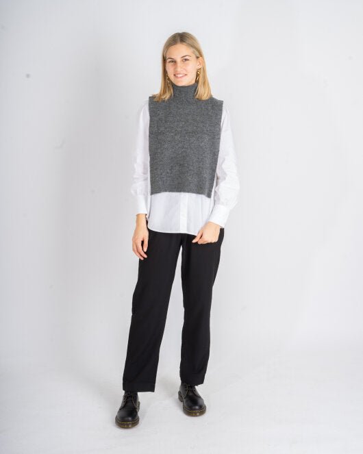 Elisha knit bib neck - Dark Grey Melange - Munk Store