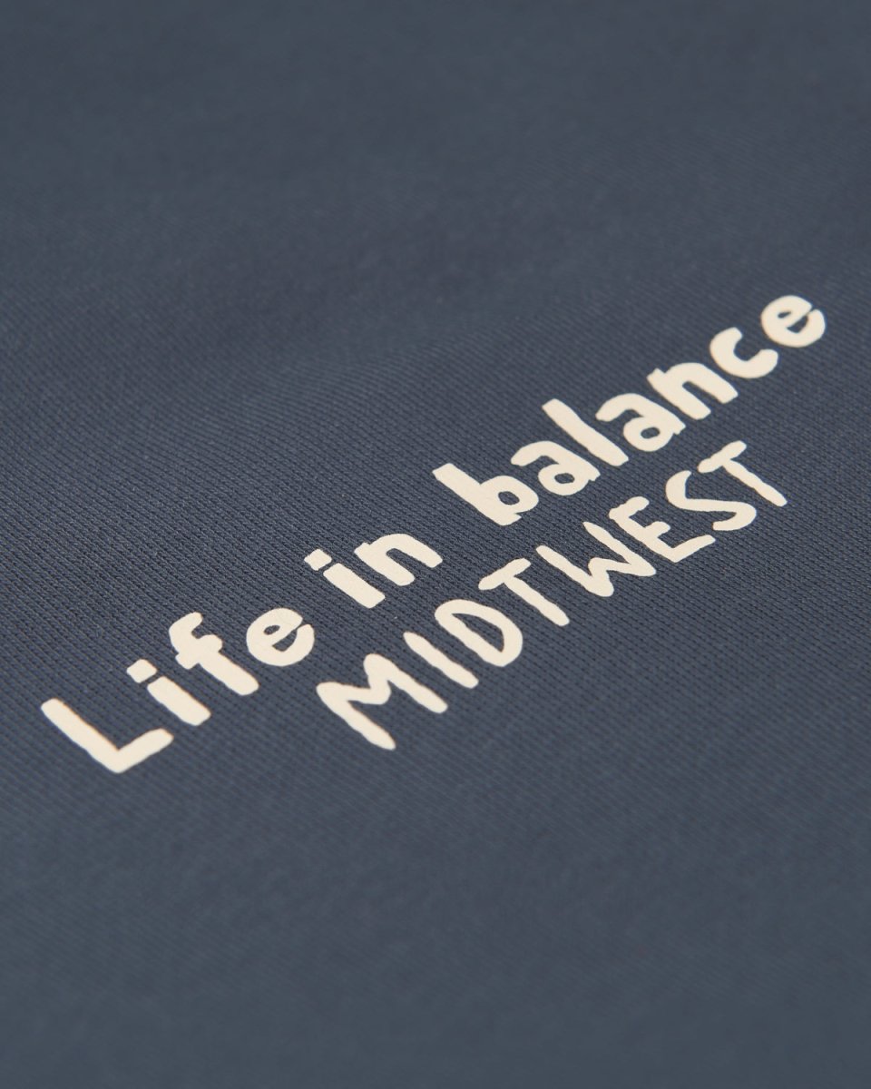 Life in Balance Crewneck - Navy - Munk Store