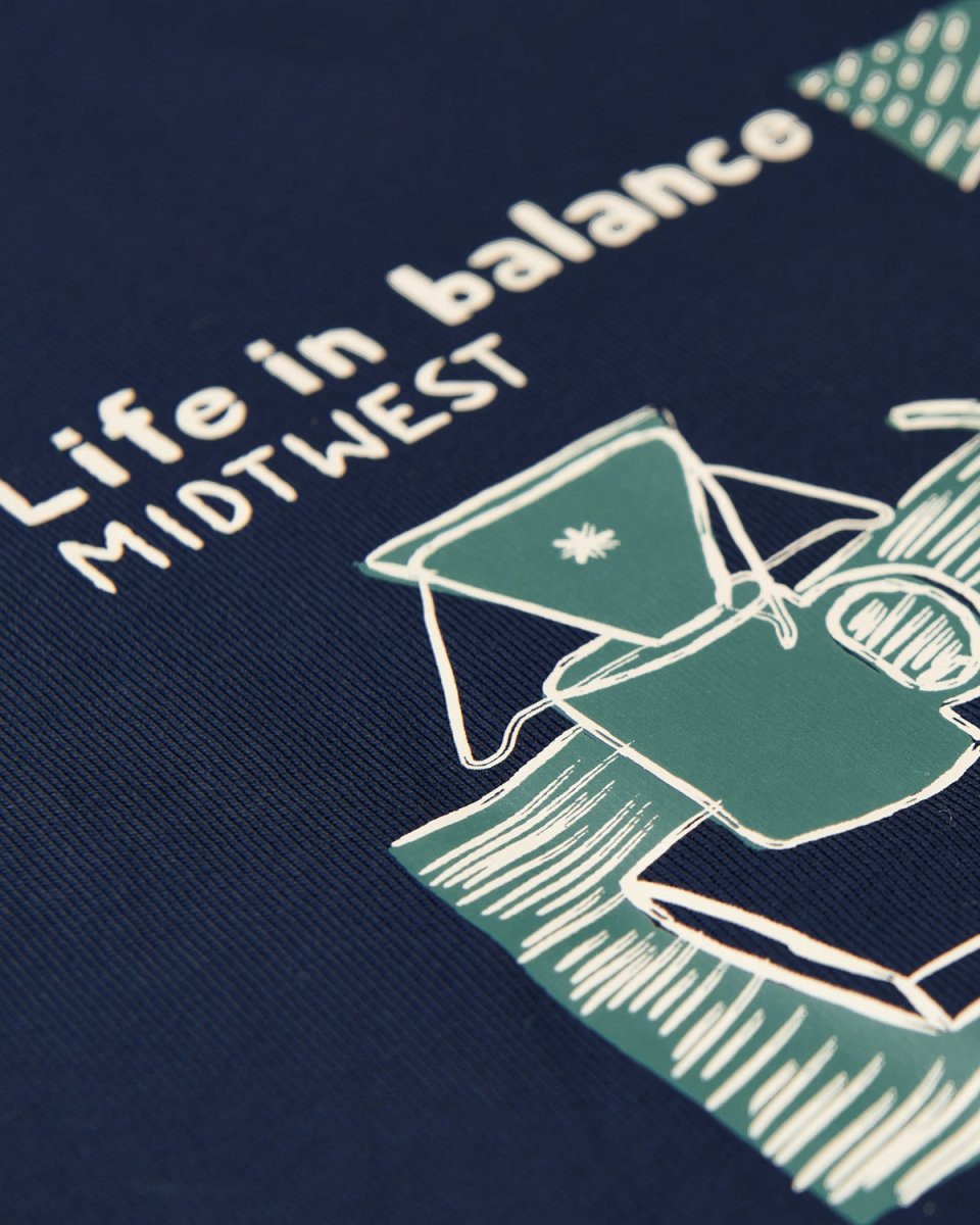 Life in Balance T-shirt - Navy - Munk Store