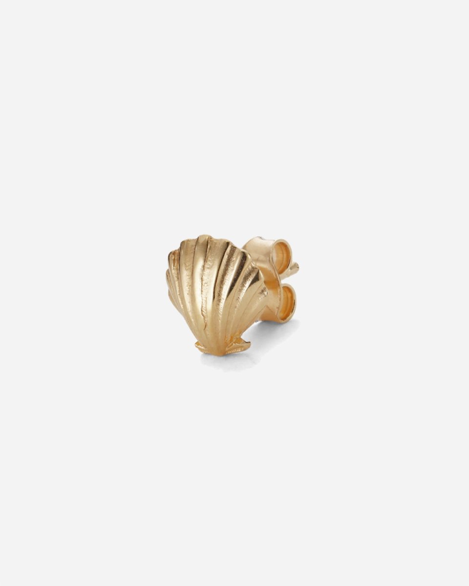 Salon Scallop Earstud Front - Gold - Munk Store